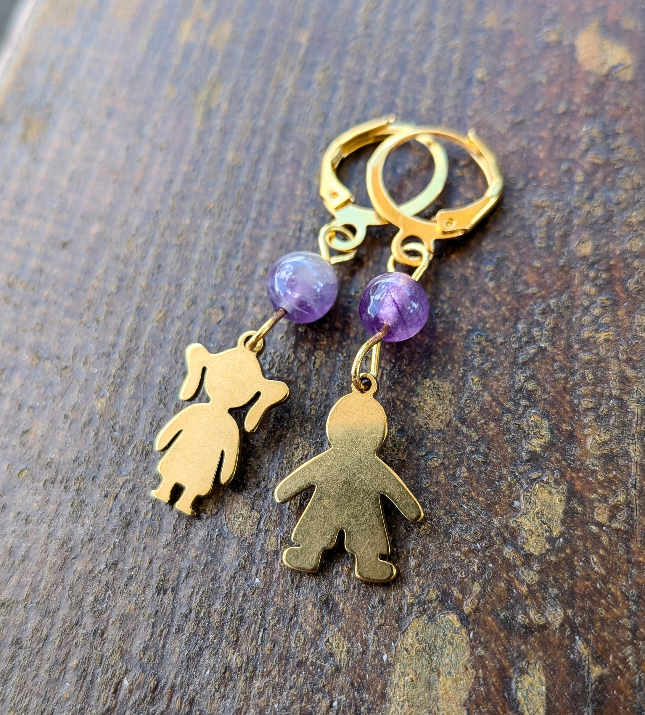 Handmade náušnice deti s liečivým kameňom ametystom - chirurgická oceľ