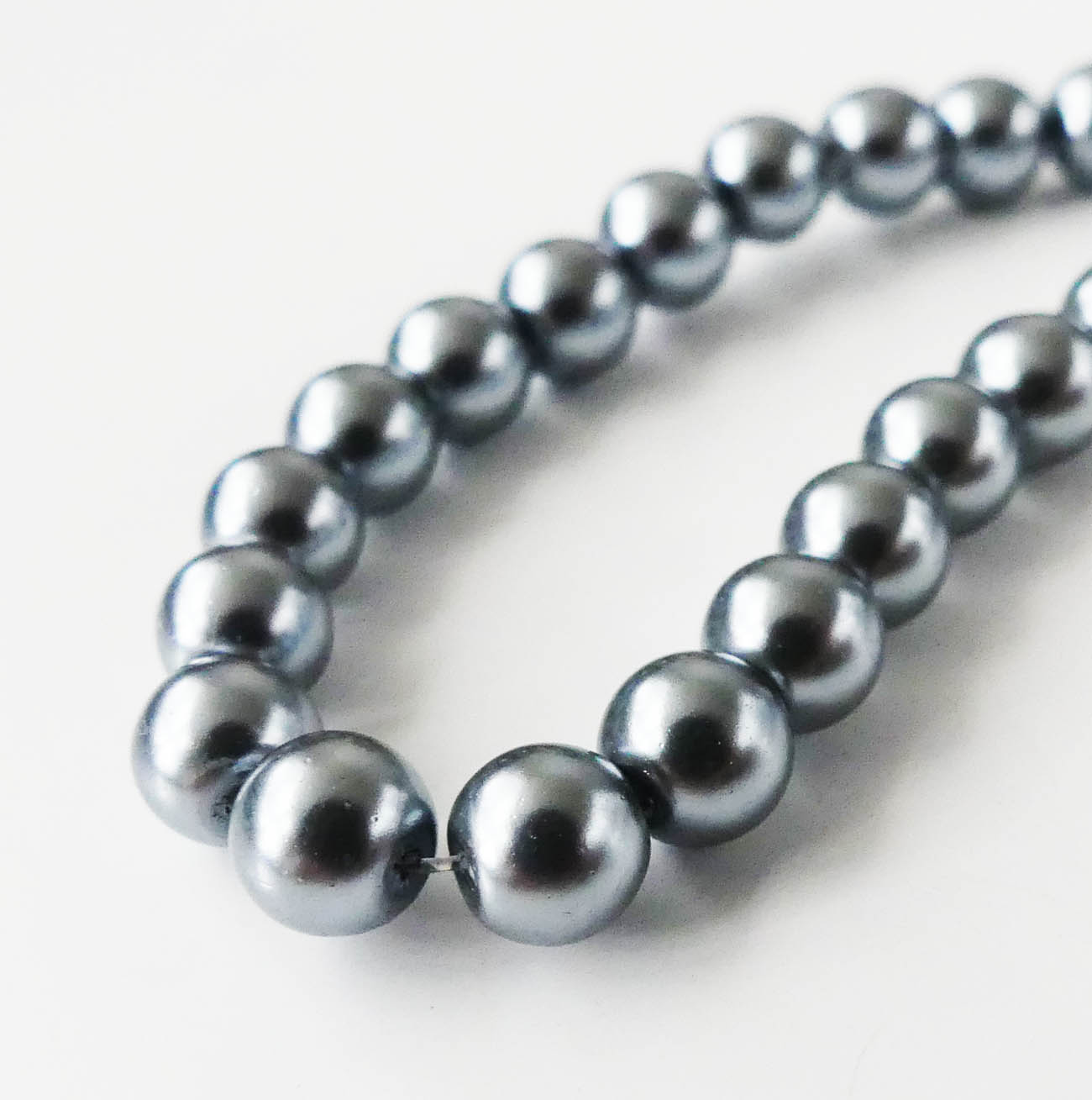 Sklenené voskované perly sivé 6 mm - 20 ks
